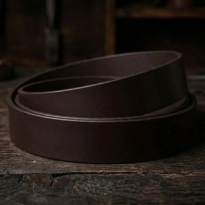Fâșie din piele naturală - maro închis - 4-4.5mm, 120-130cm, 15-80mm – CraftPoint