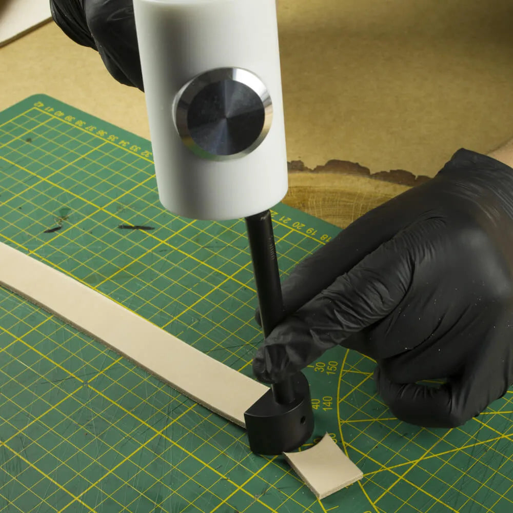 Wybijak do zaokrąglania końcówek pasków 15-45mm – CraftPoint